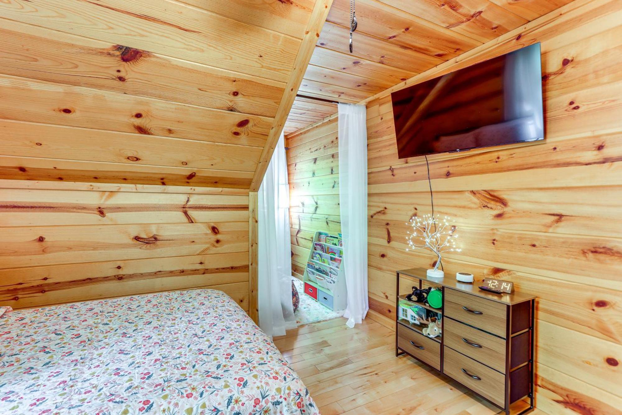 Lakeside Cabin Game Room, Dock, Orchard, Wineries إليجاي المظهر الخارجي الصورة